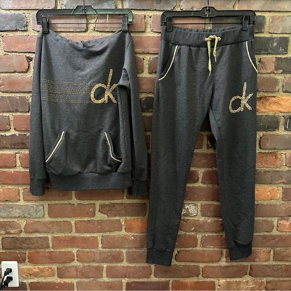 Calvin Kleinyouth pants / hoodie embellished set size XL